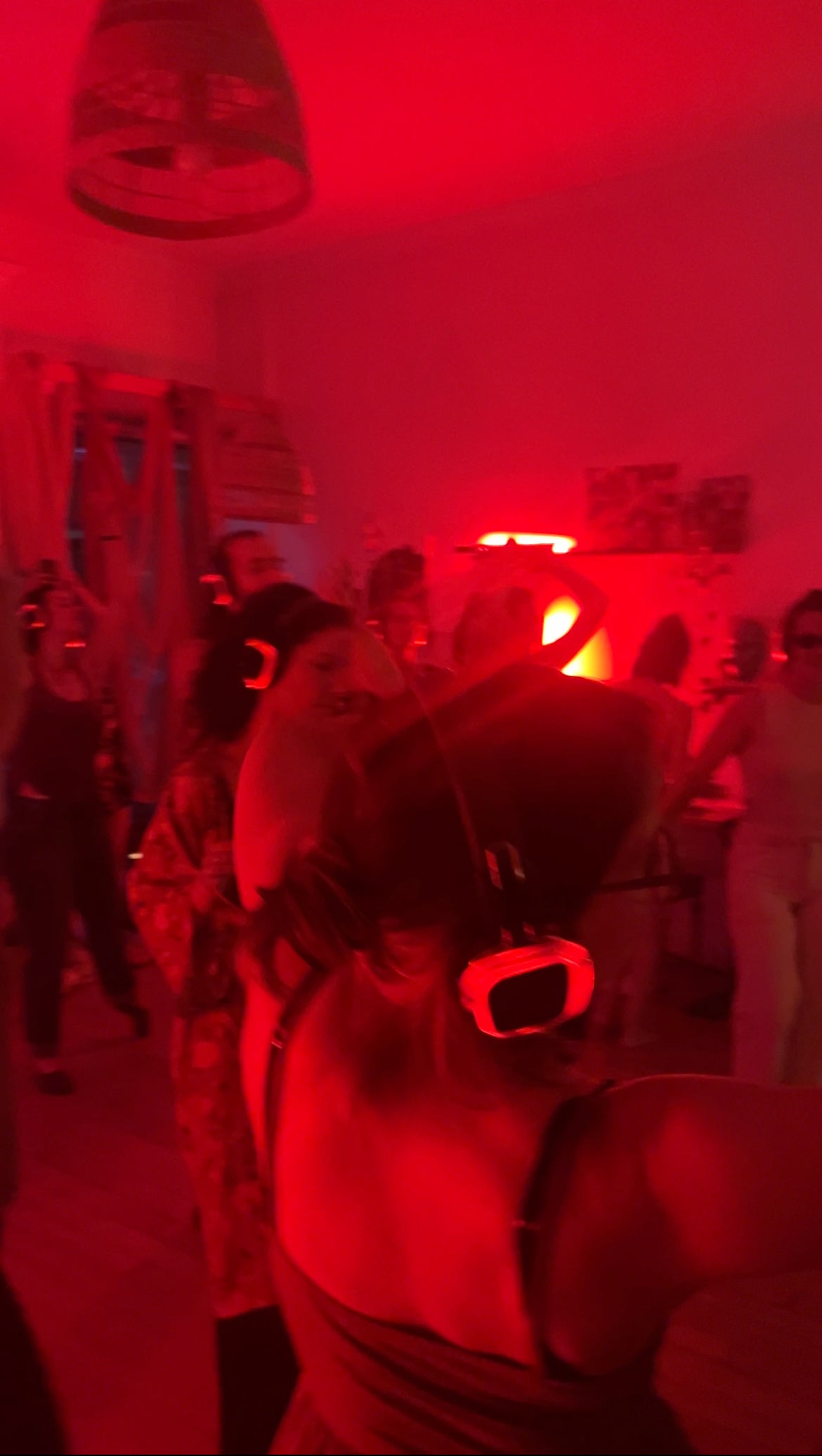 Nos 4 ans avec une soirée Silent Disco avec DJ Wuji